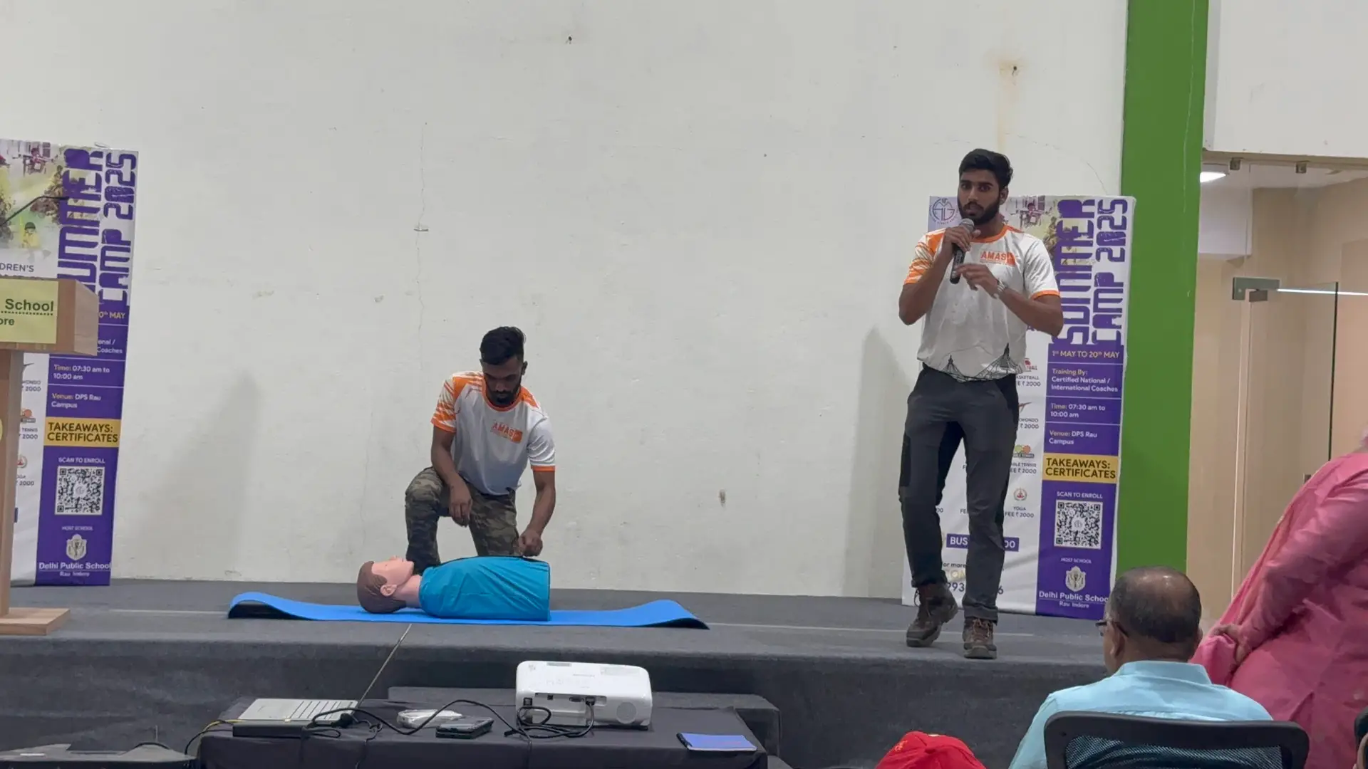 CPR mannequin training at DPS Public School